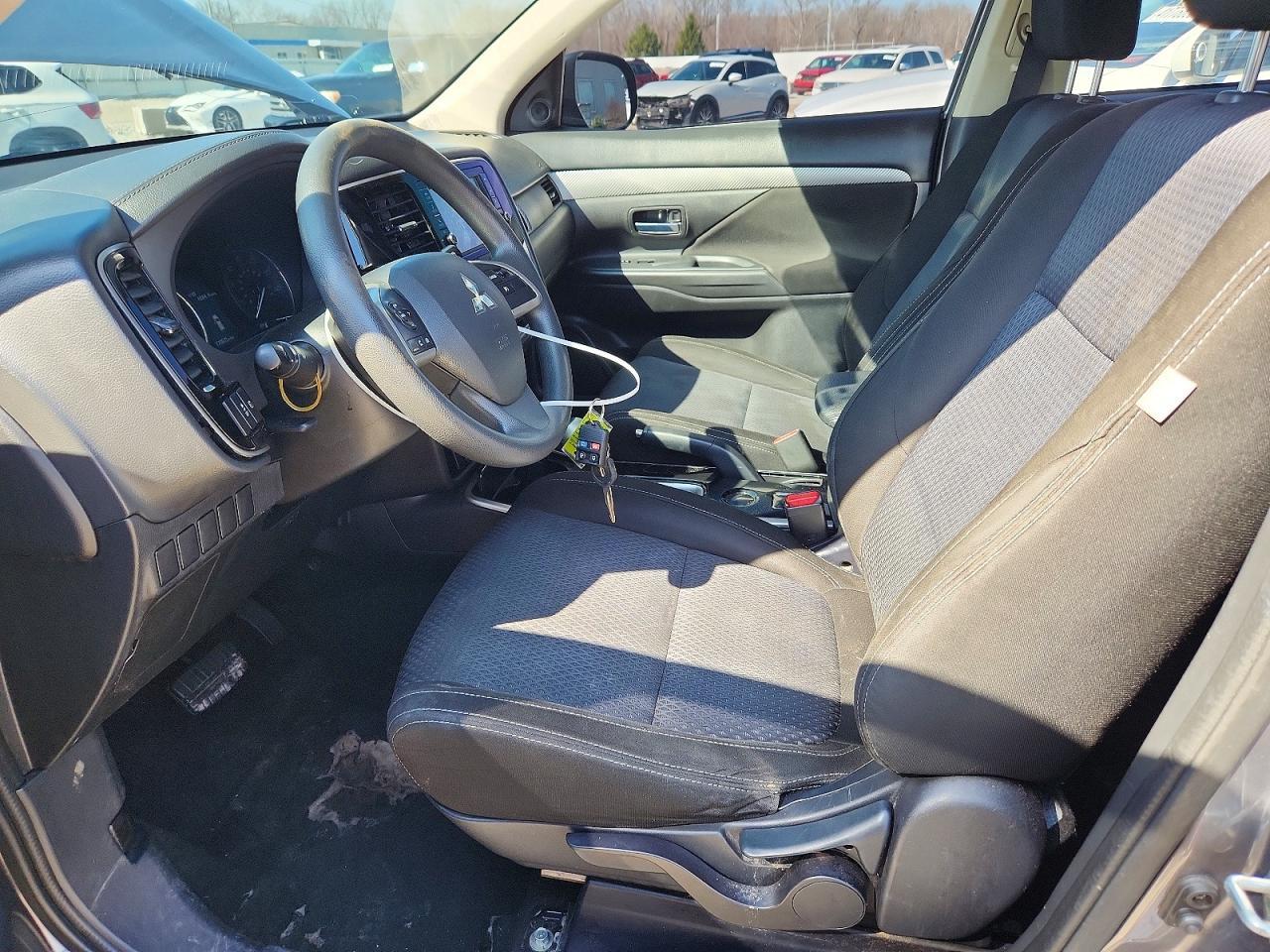 2018 Mitsubishi Outlander Es - Image 7