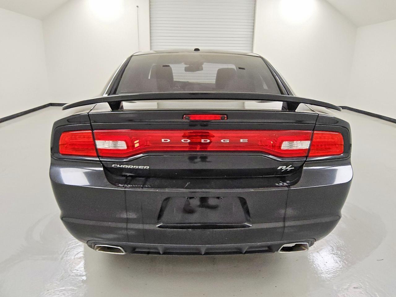 2014 Dodge Charger R - Фото 6