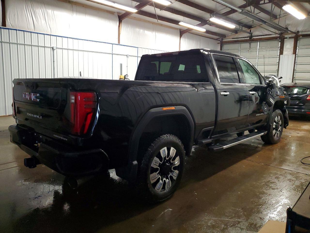 2026 GMC Sierra K2500 Denali - Image 3