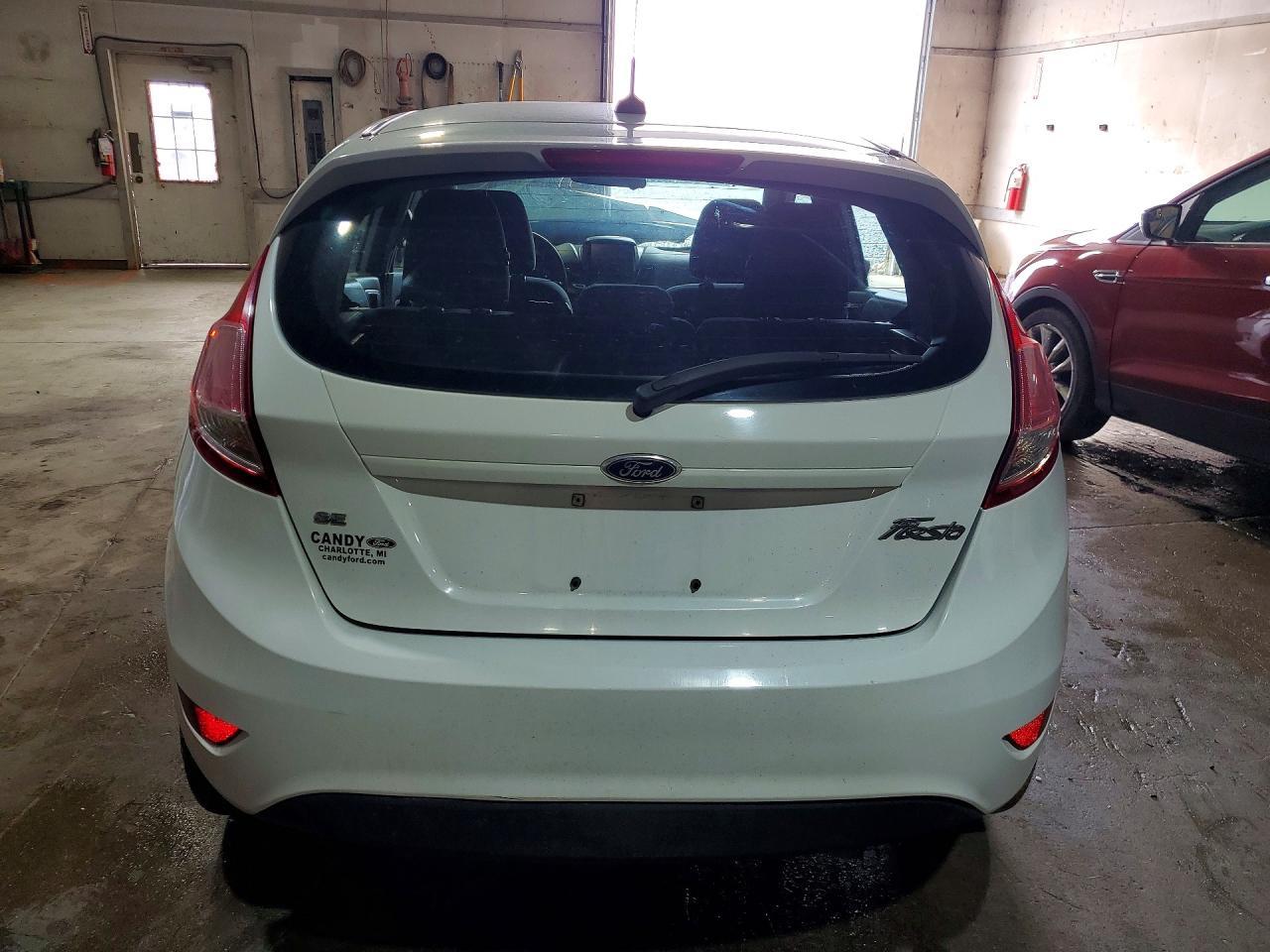 2014 Ford Fiesta Se - Image 6