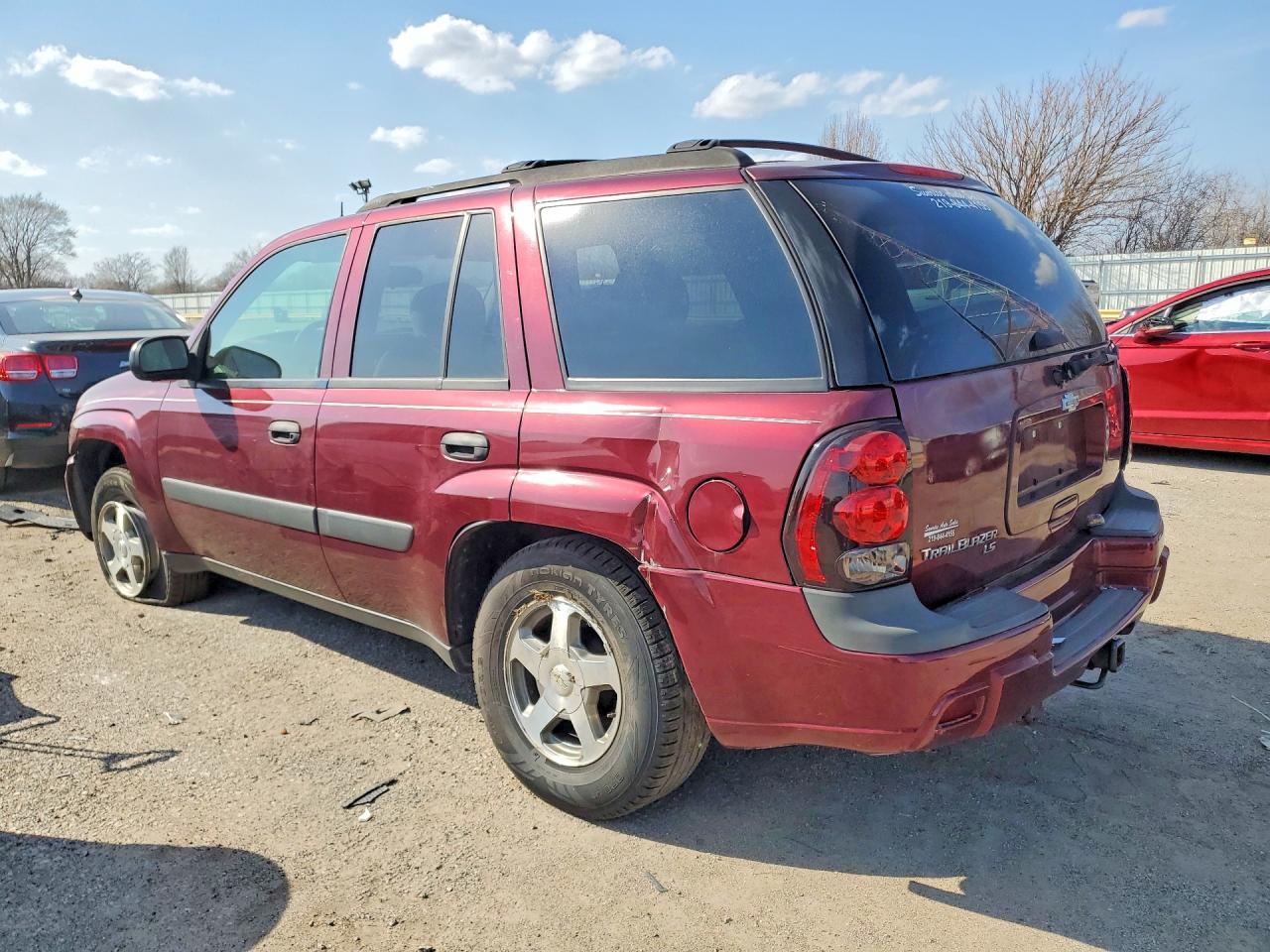 2005 Chevrolet Trailblazer Ls - Image 2