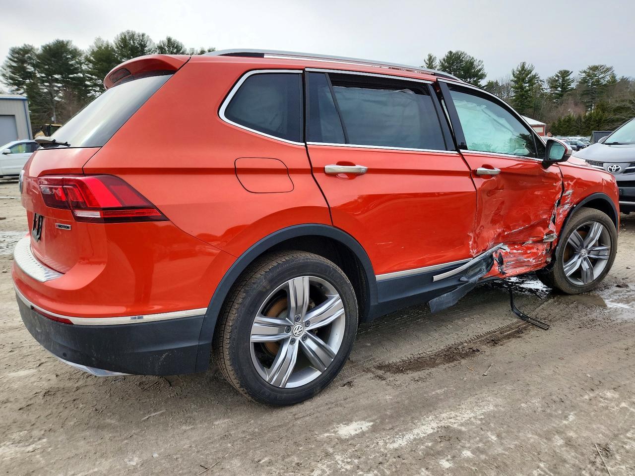 2019 Volkswagen Tiguan Sel Premium - Фото 3