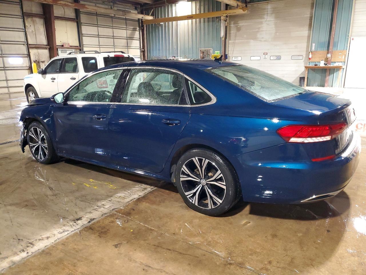2022 Volkswagen Passat Se - Фото 2