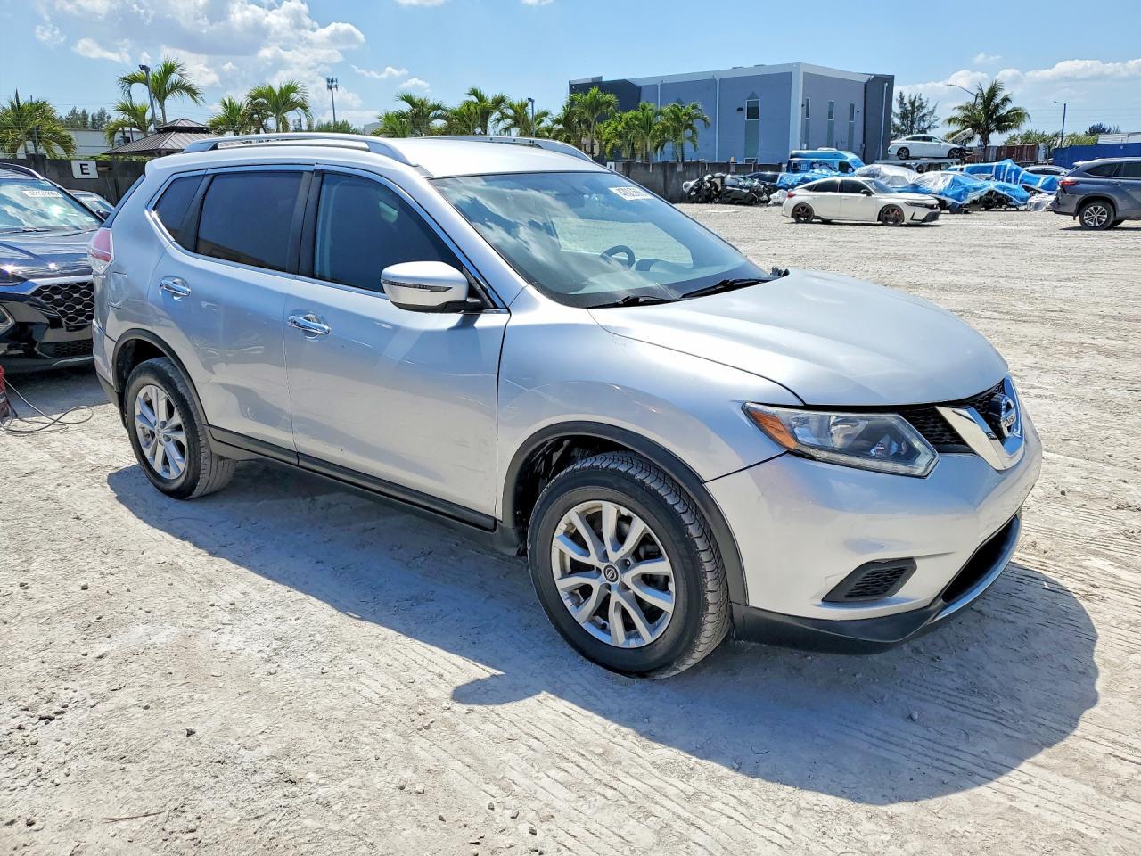 2016 Nissan Rogue Sv - Image 4