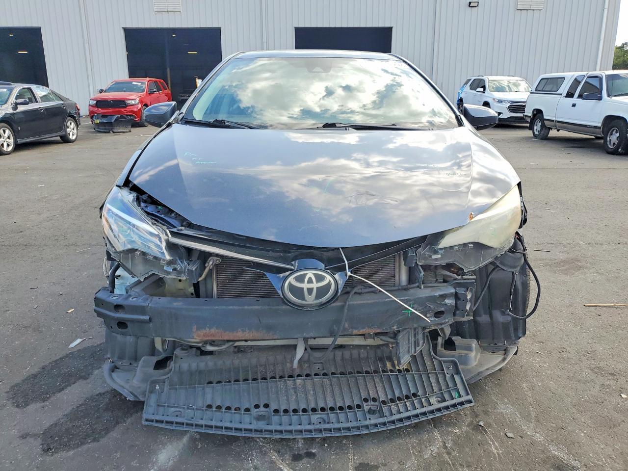 2017 Toyota Corolla Le - Image 5