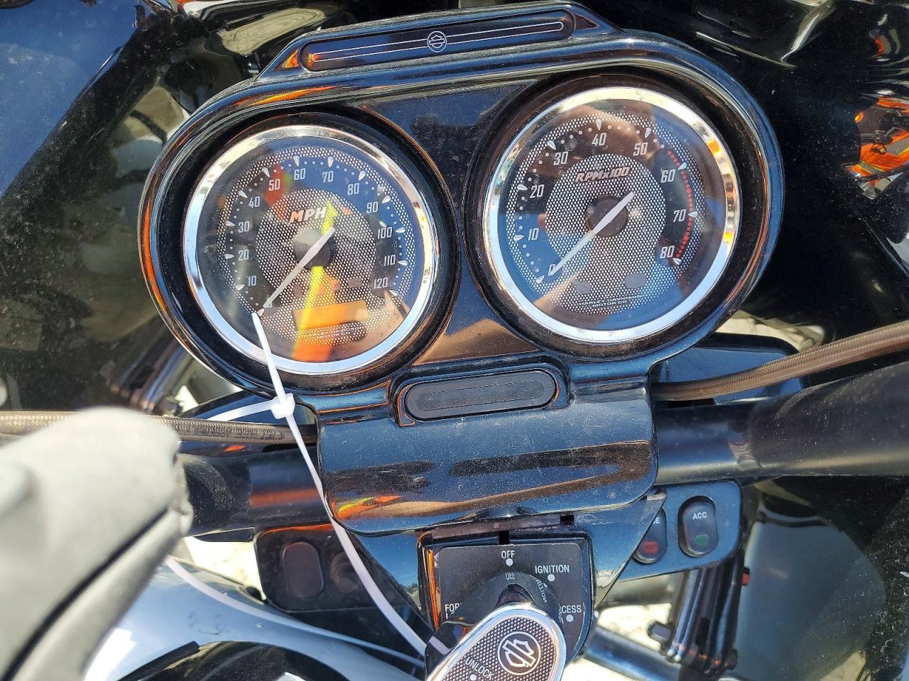 2012 Harley-Davidson Fltrxse Cvo Road Glide Custom - Фото 7