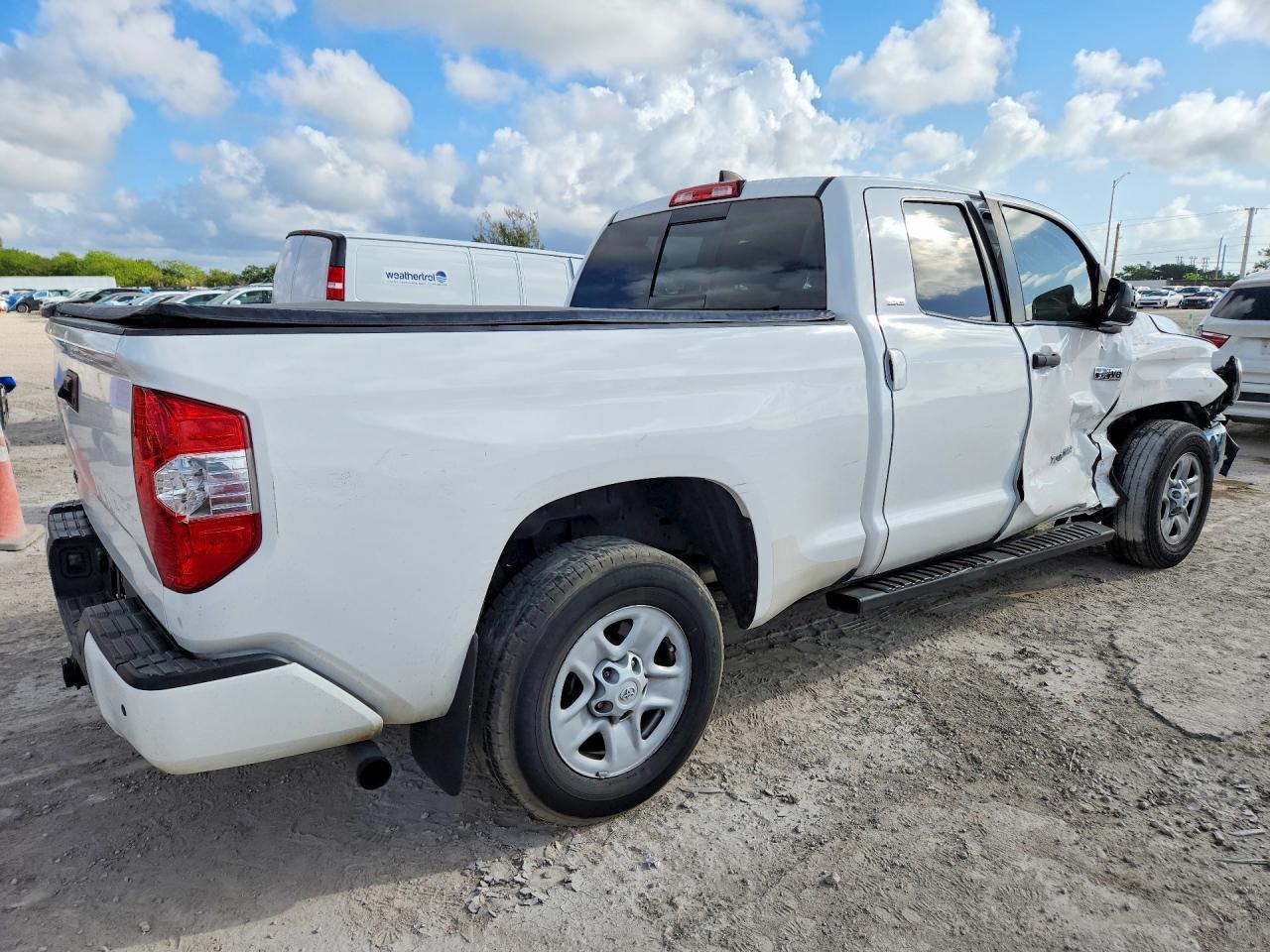 2021 Toyota Tundra Sr5 - Фото 3