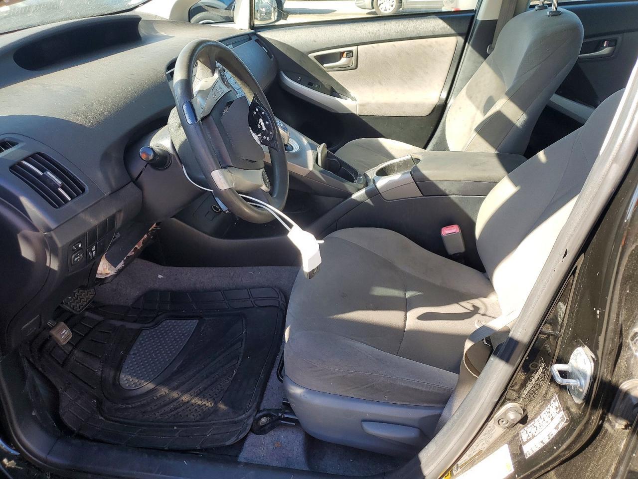 2013 Toyota Prius Three - Фото 7