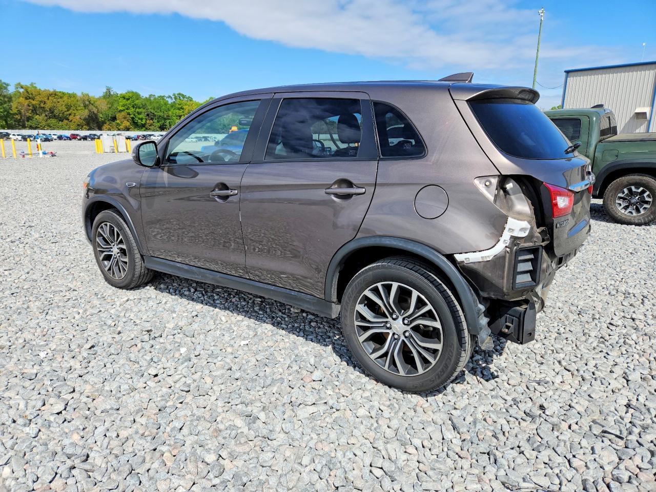 2019 Mitsubishi Outlander Sport Es - Фото 2