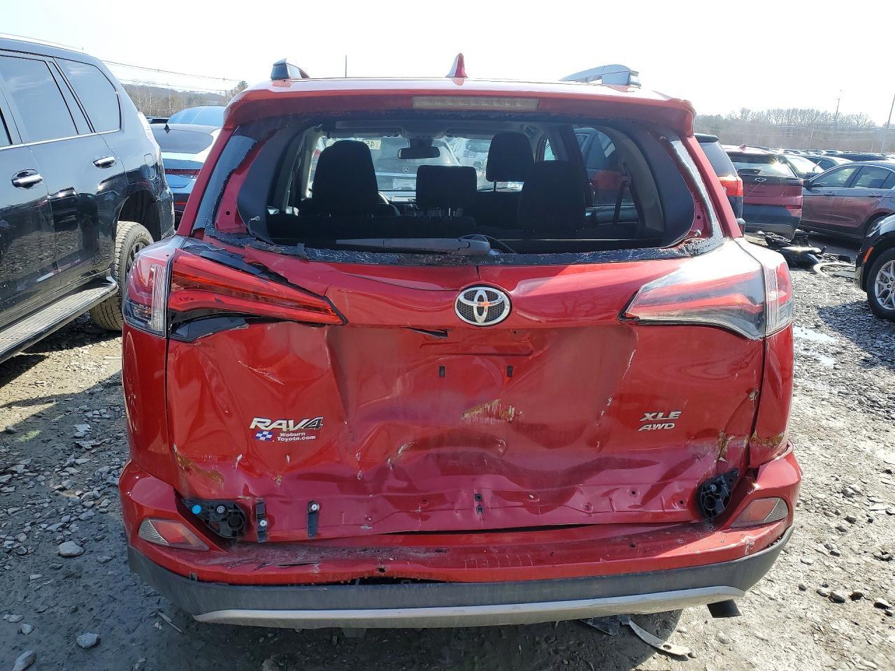 2017 Toyota Rav4 Xle - Image 6