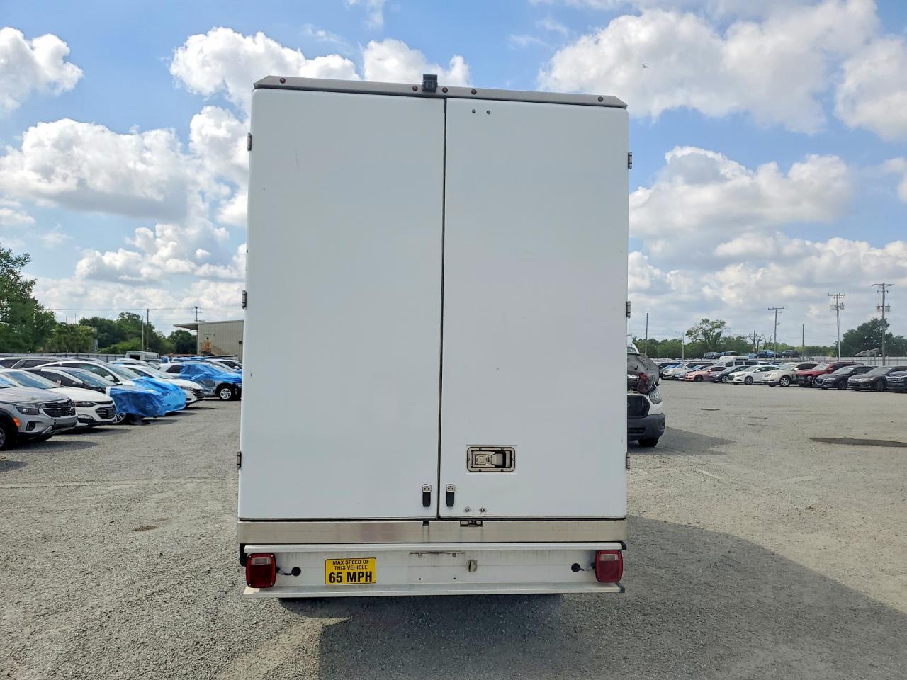 2021 Ford Transit Delivery Truck - Image 6