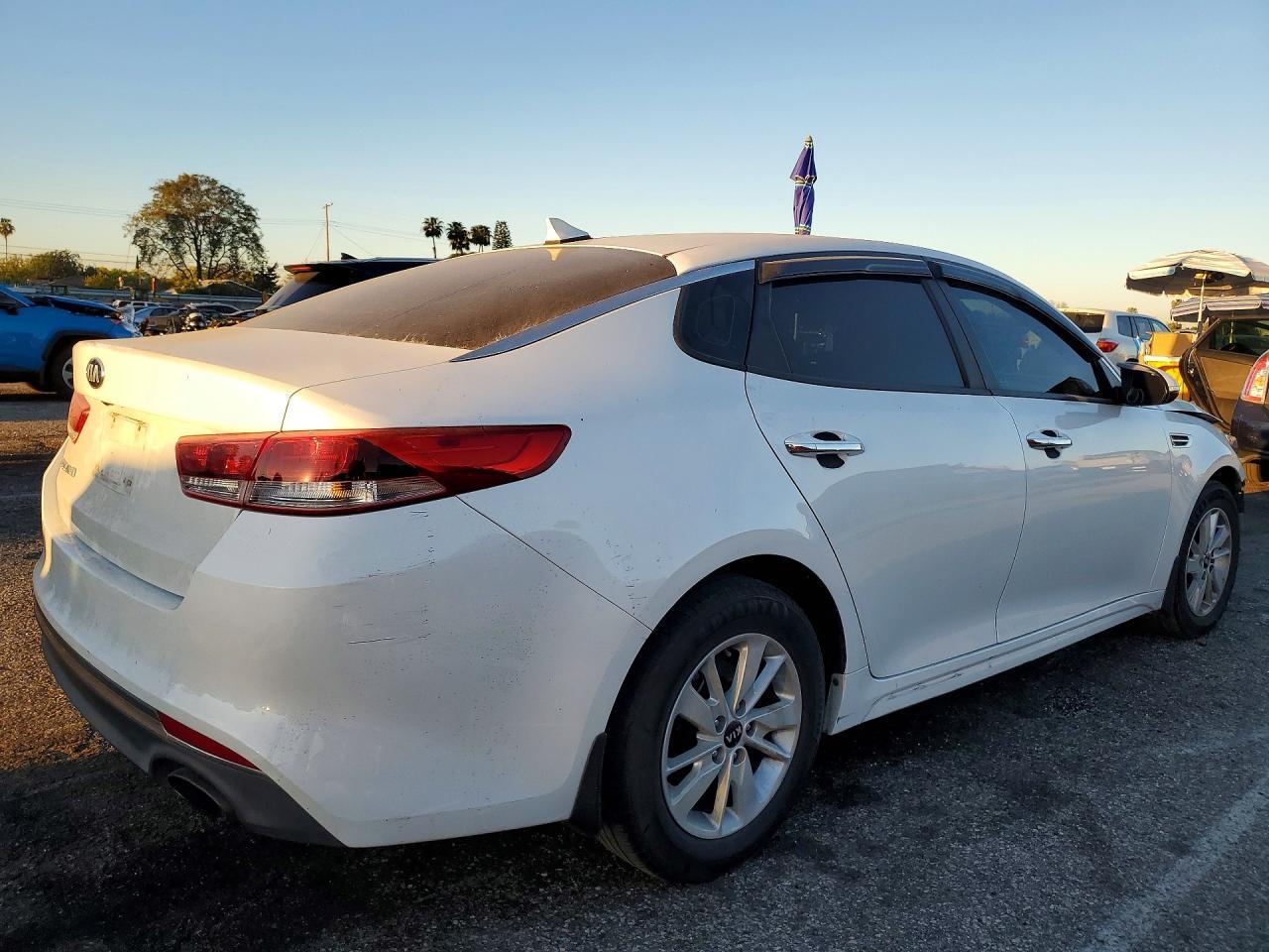 2016 Kia Optima Lx - Фото 3