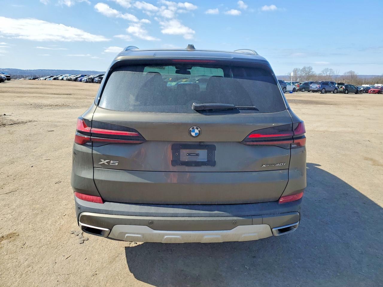 2025 BMW X5 xDrive40I - Image 6