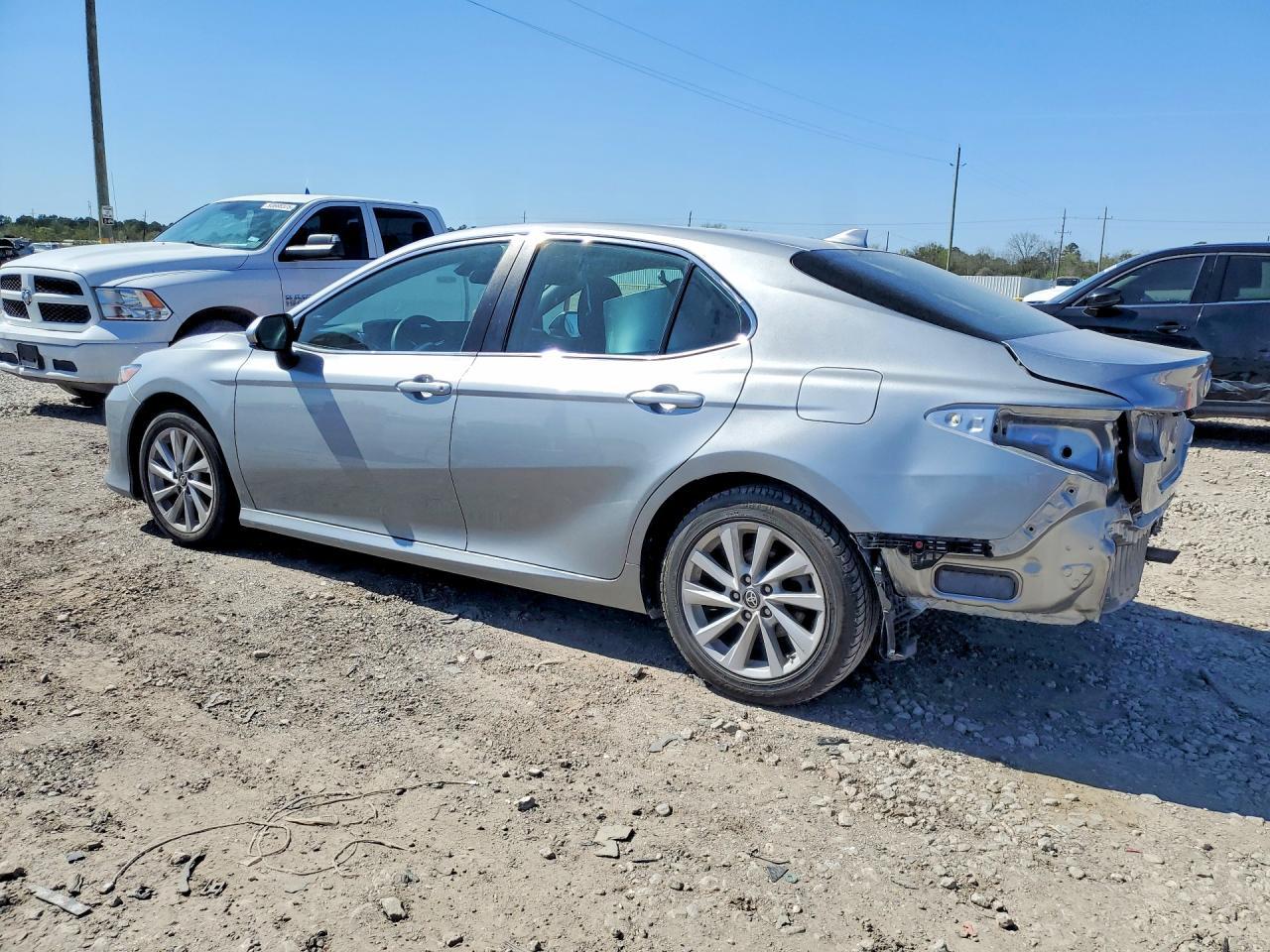 2023 Toyota Camry Le - Image 2