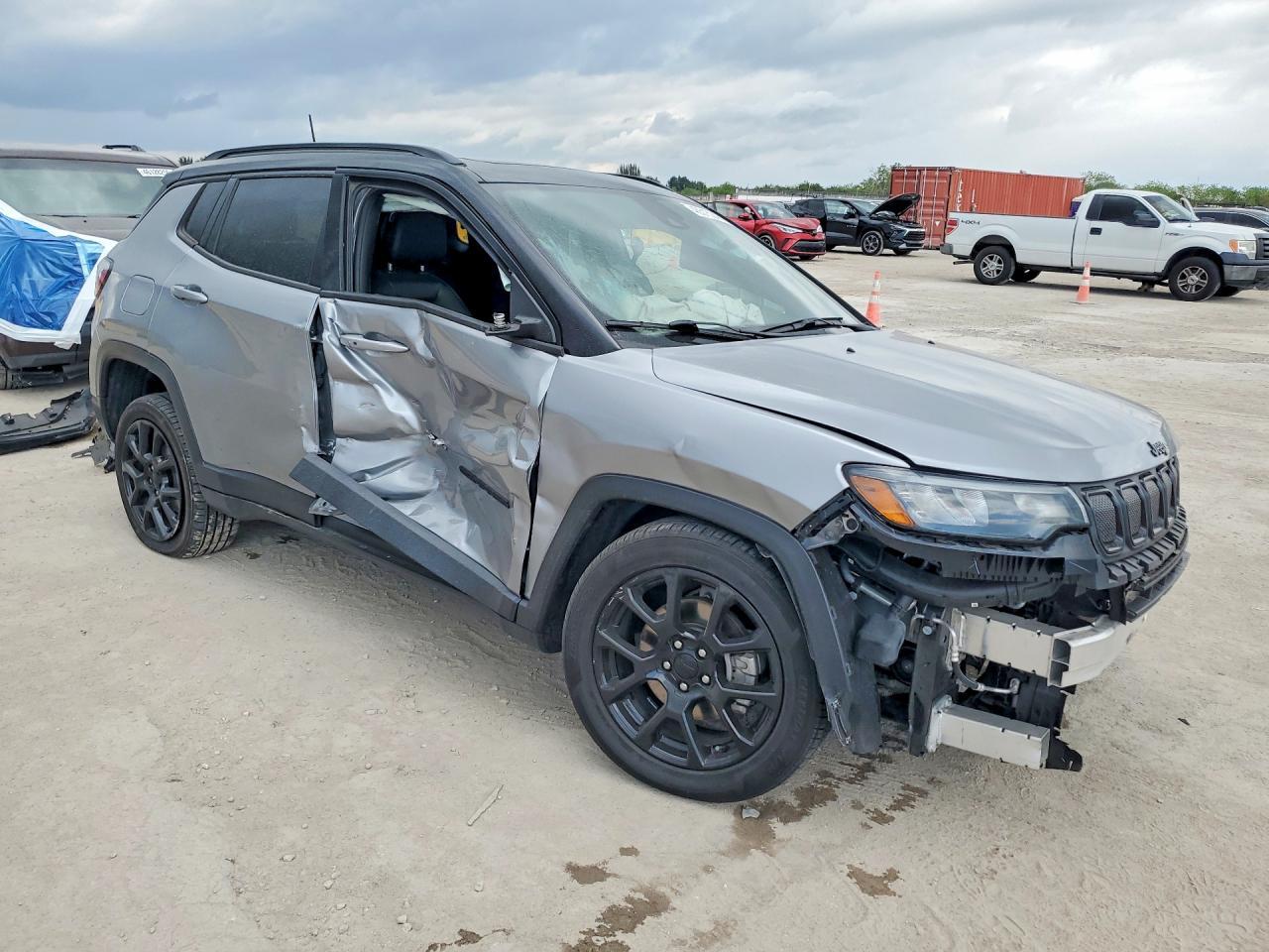 2022 Jeep Compass Latitude - Фото 4