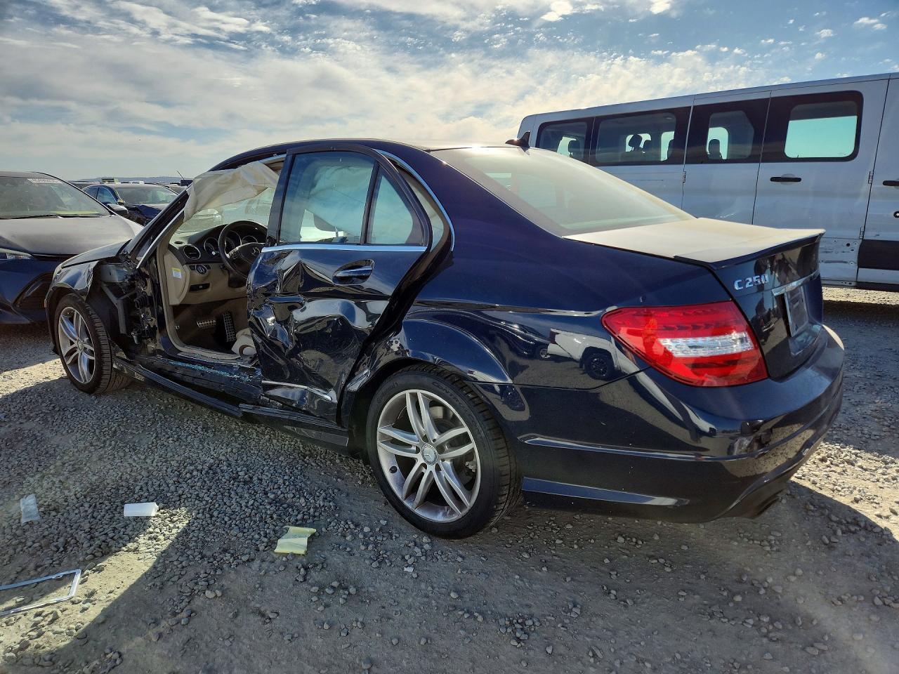 2014 Mercedes-Benz C 250 - Фото 2