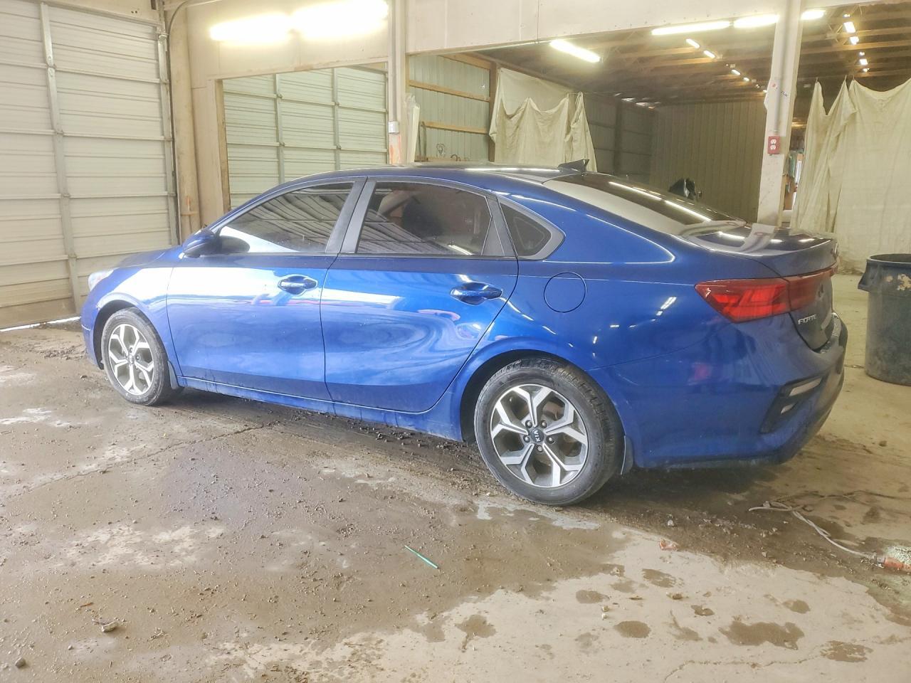 2019 Kia Forte Lxs - Фото 2