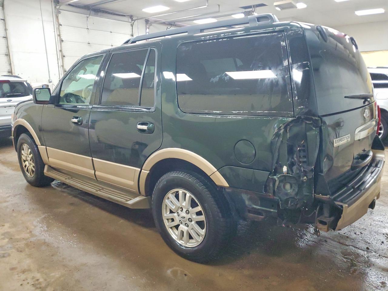 2014 Ford Expedition Xlt - Фото 2