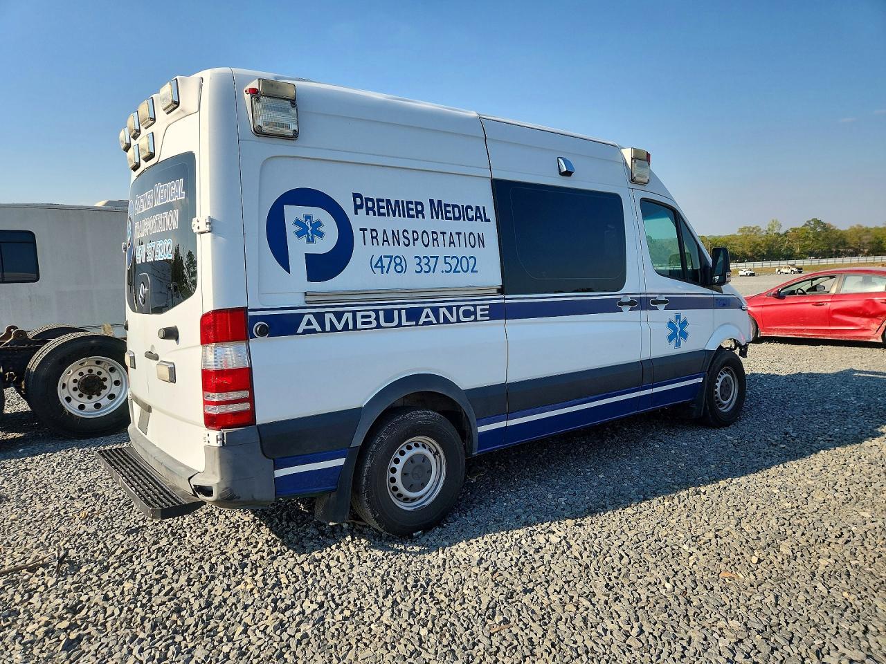 2012 Mercedes Benz Sprinter 2500 Ambulance - Фото 3