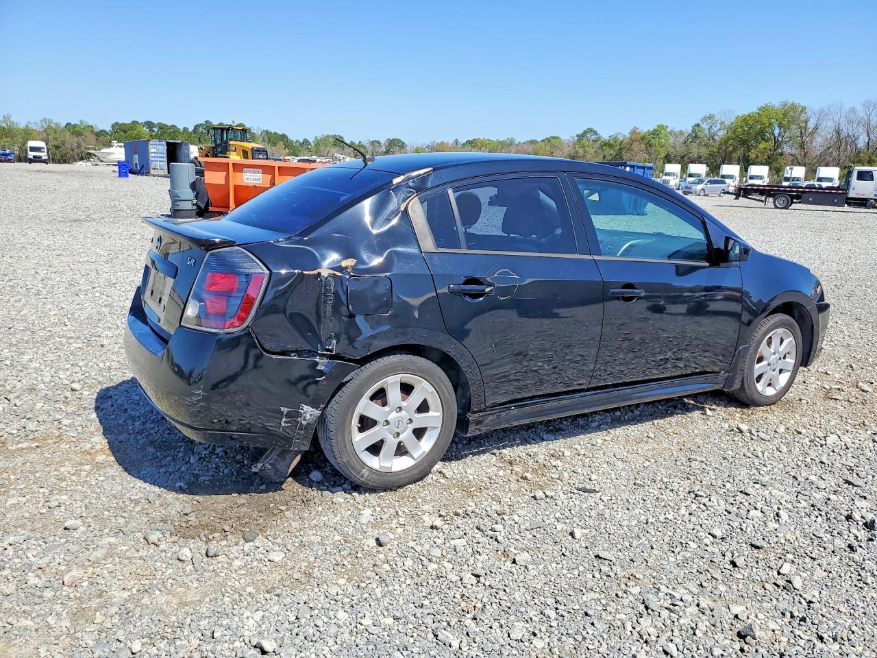 2012 Nissan Sentra 2.0 - Фото 3