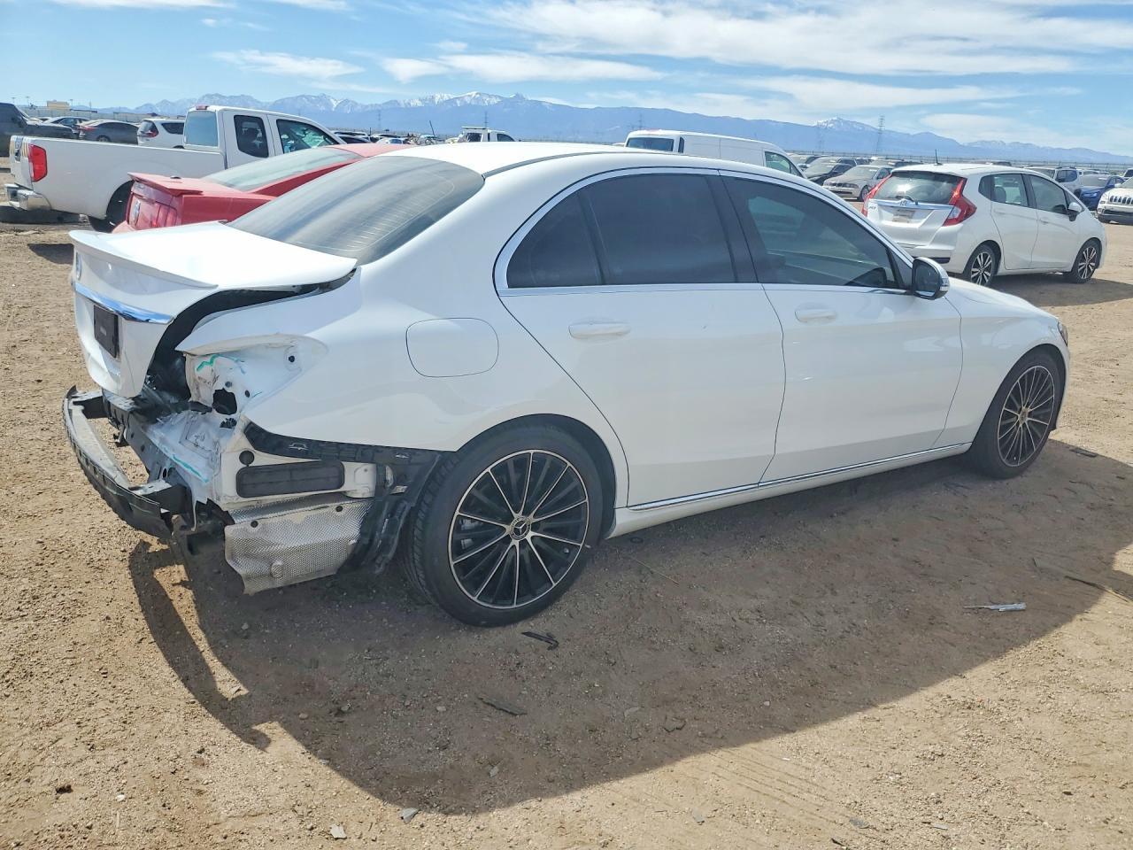 2019 Mercedes-Benz C 300 - Фото 3
