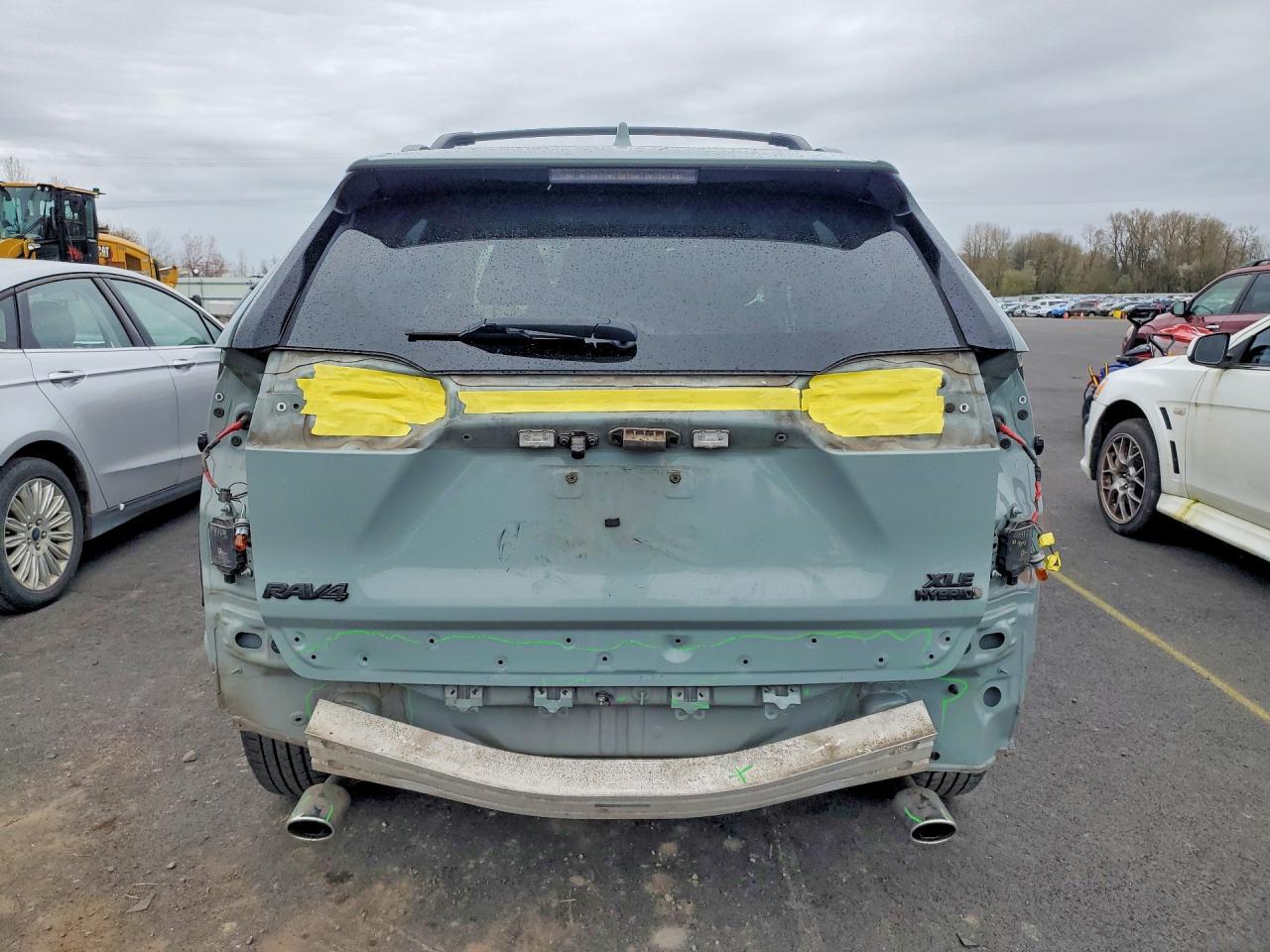 2020 Toyota Rav4 Hybrid Xle - Фото 6