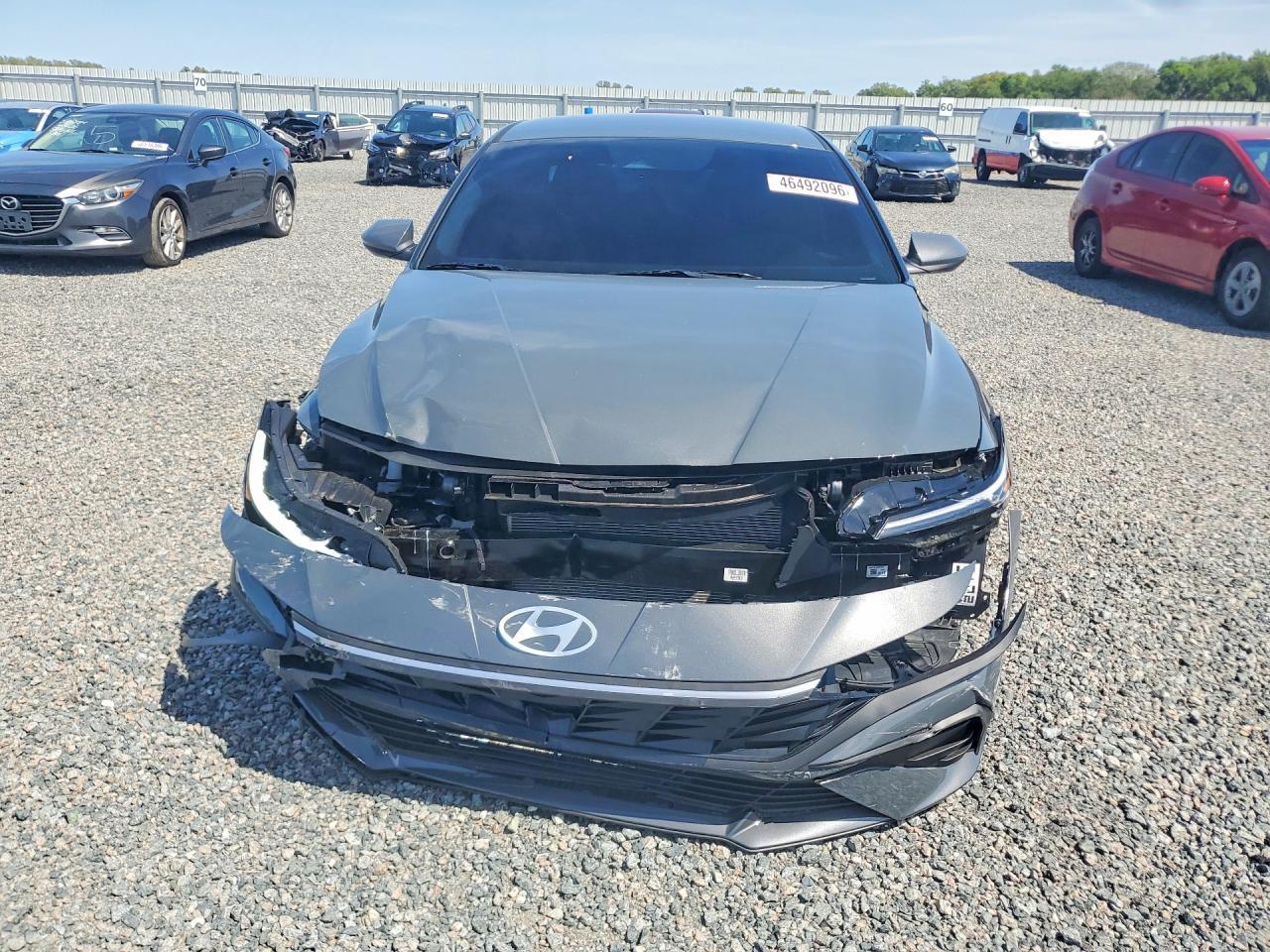 2026 Hyundai Elantra Se - Image 5