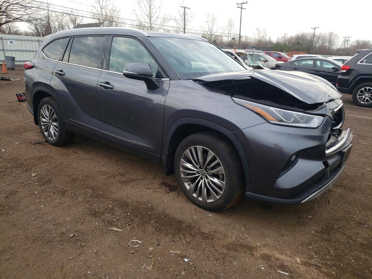 2020 Toyota Highlander Platinum - Фото 4