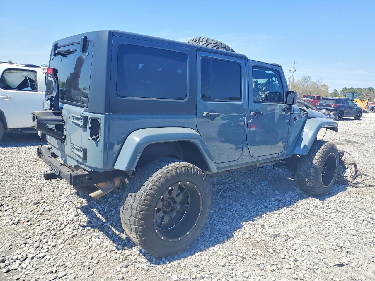 2014 Jeep Wrangler Unlimited Sahara - Фото 3