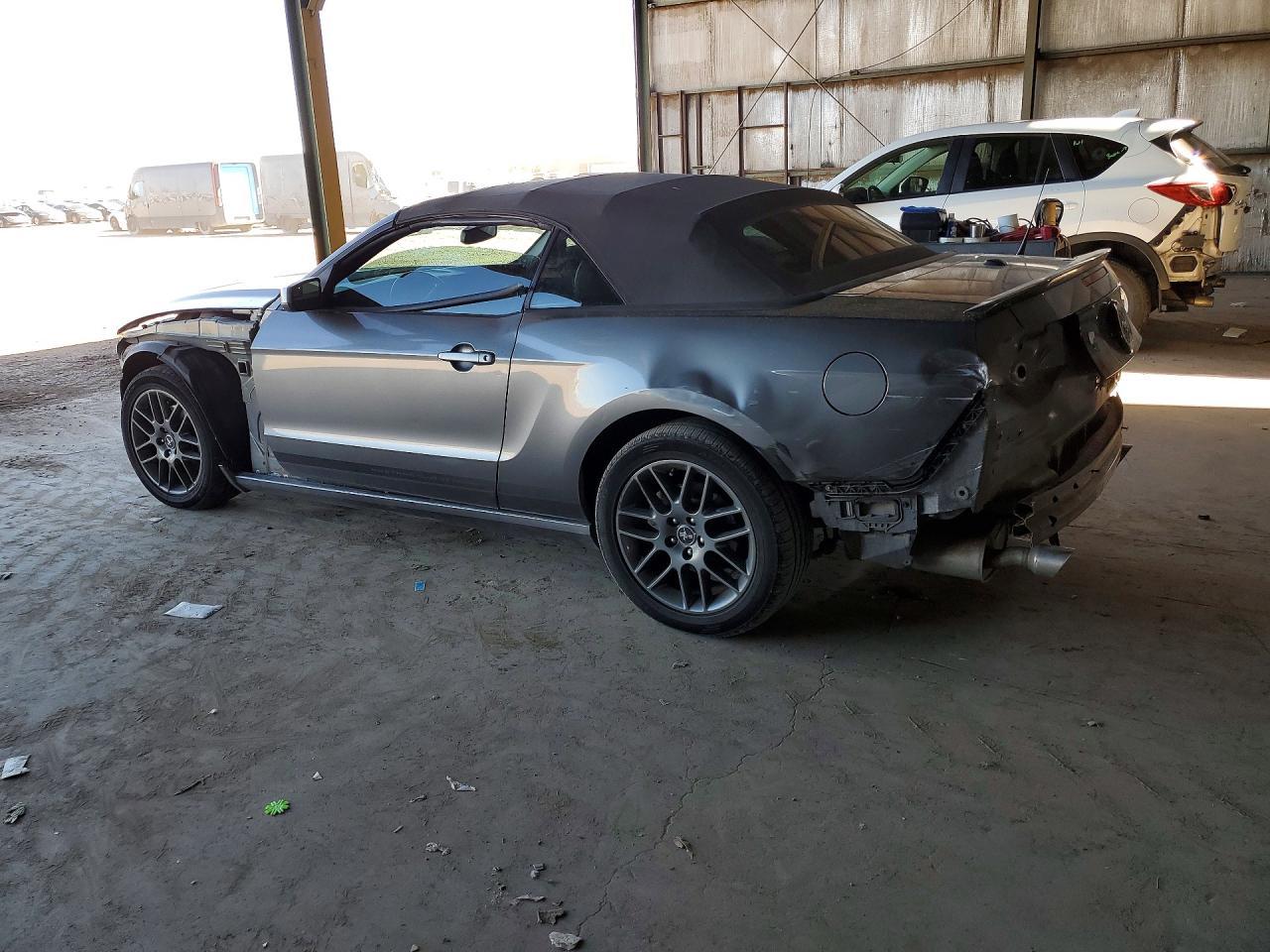2014 Ford Mustang - Фото 2