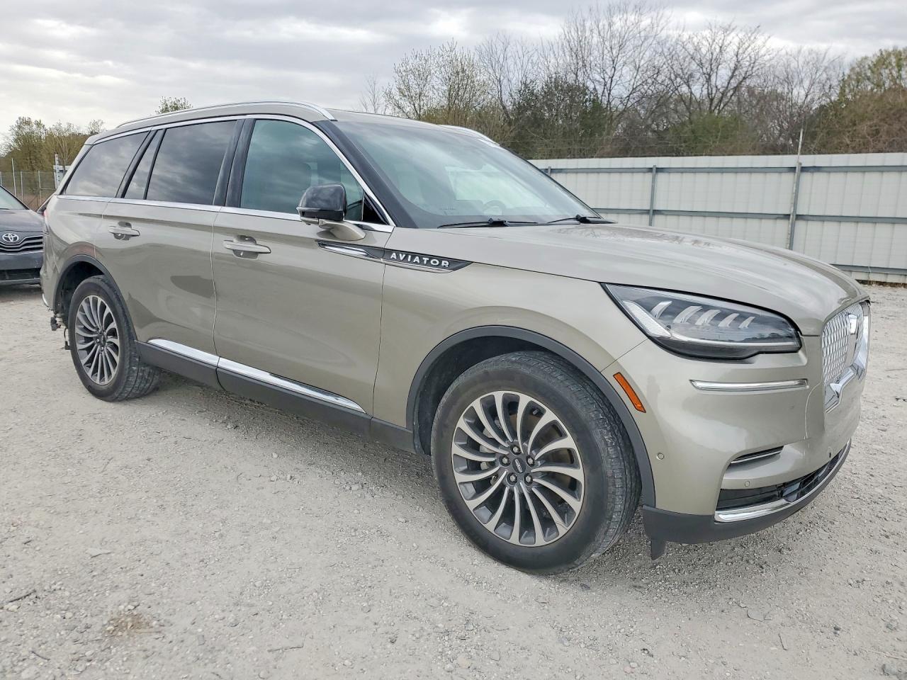 2023 Lincoln Aviator Reserve - Image 4