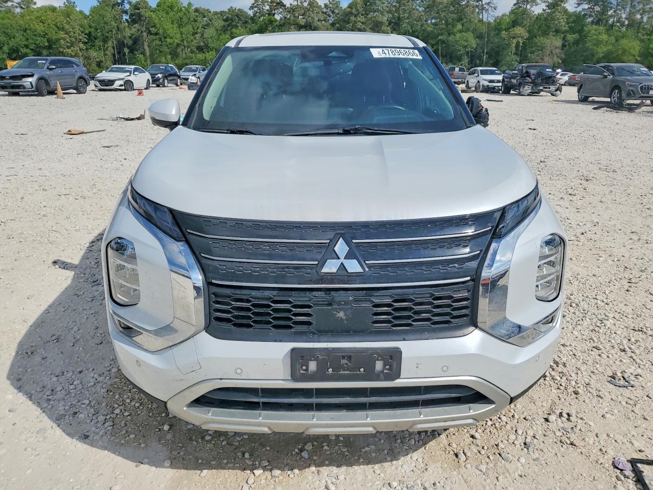 2023 Mitsubishi Outlander Se - Фото 5
