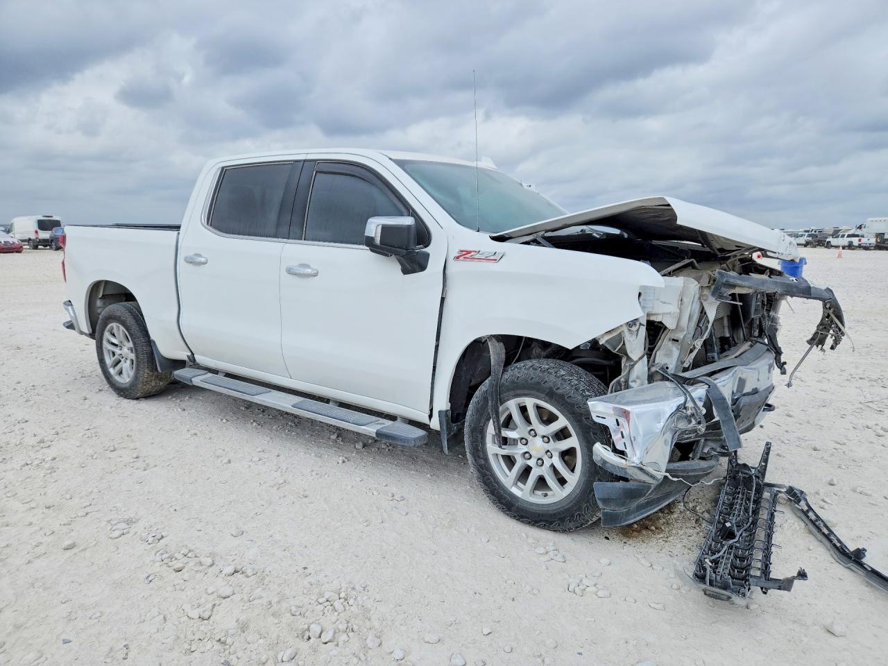 2021 Chevrolet Silverado K1500 Ltz - Фото 4