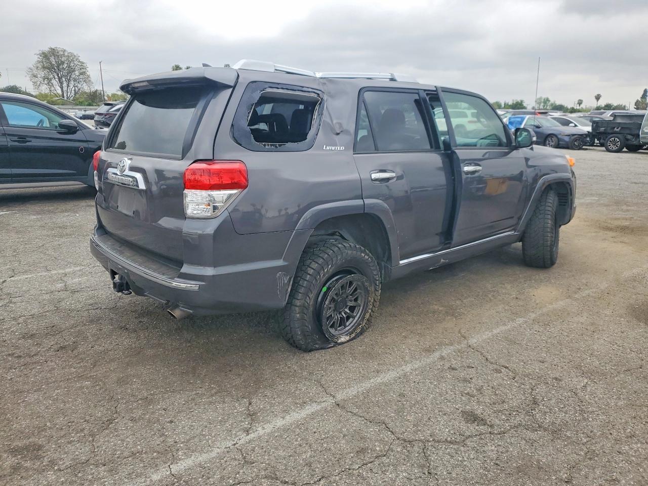 2012 Toyota 4Runner Limited - Image 3