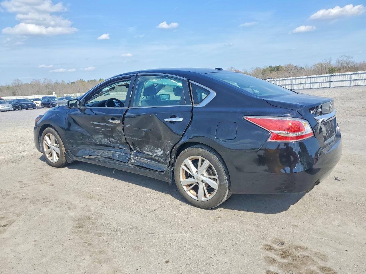 2015 Nissan Altima 2.5 Sv - Image 2