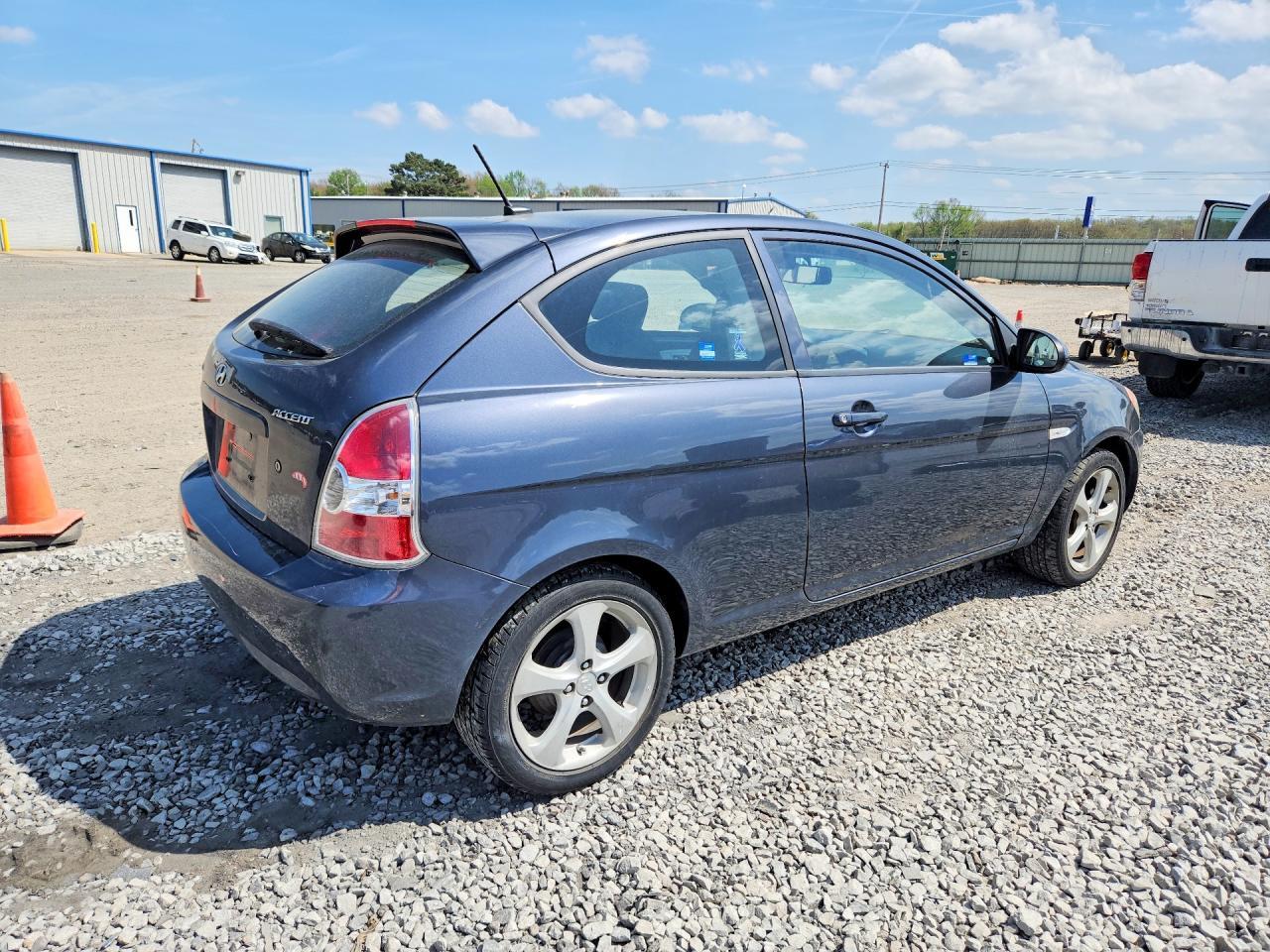 2009 Hyundai Accent Se - Фото 3
