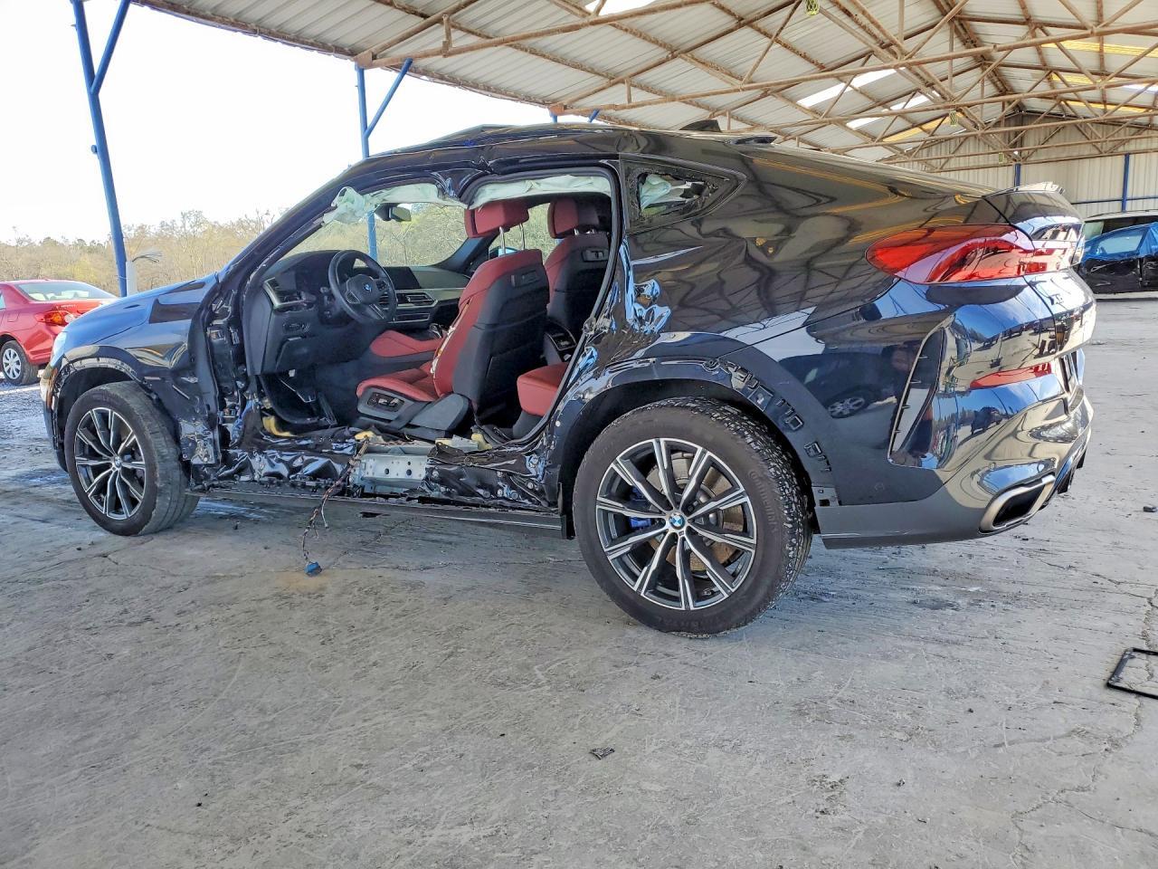 2022 BMW X6 M50I - Фото 2
