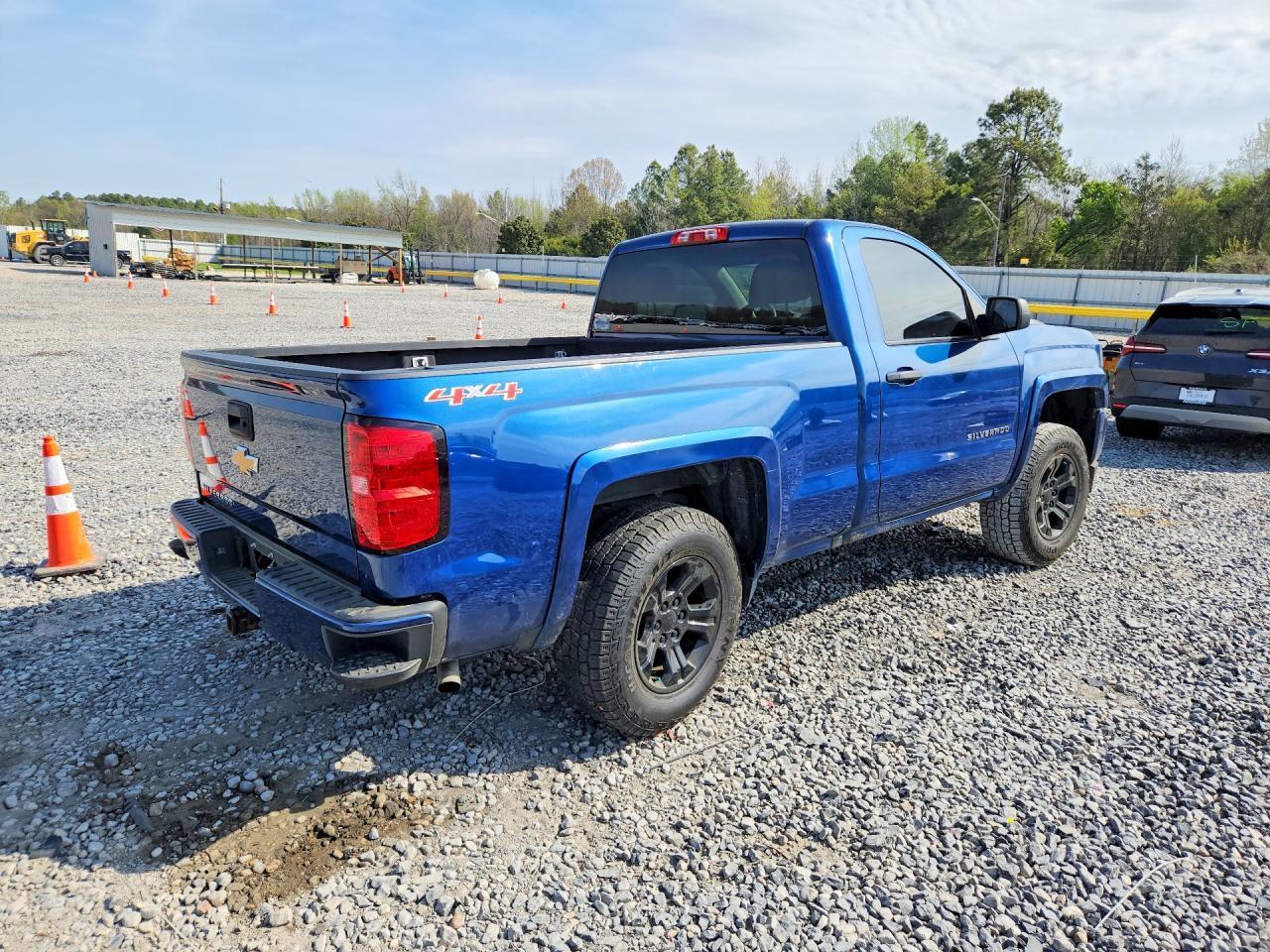 2016 Chevrolet Silverado K1500 - Фото 3