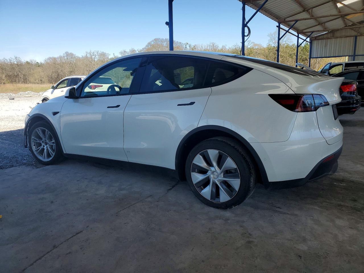 2022 Tesla Model Y - Image 2