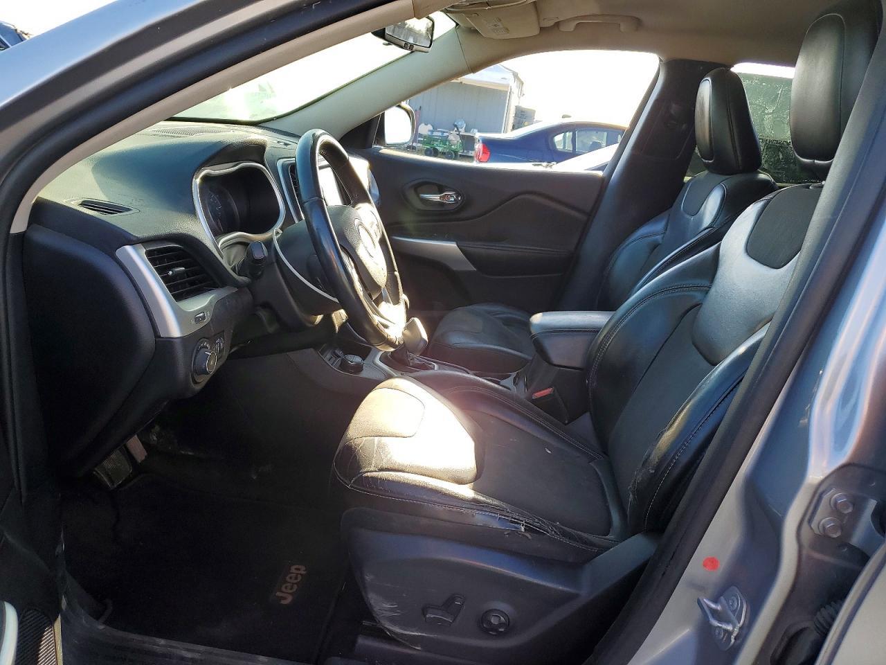 2018 Jeep Cherokee Latitude Plus - Фото 7