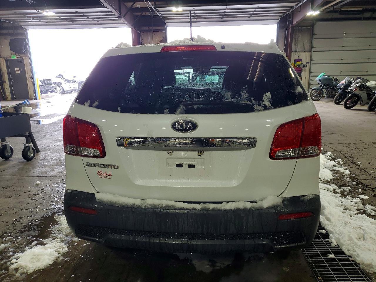 2013 Kia Sorento Lx - Image 6
