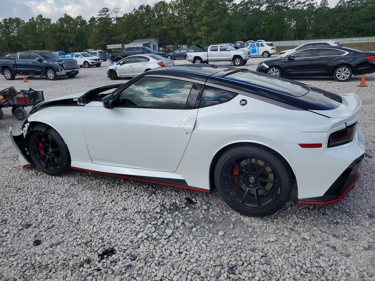 2024 Nissan Z Nismo - Image 2