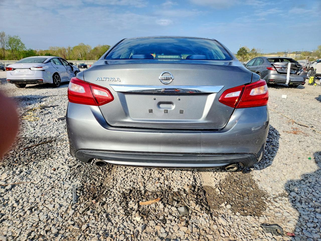 2017 Nissan Altima 2.5 S - Image 6