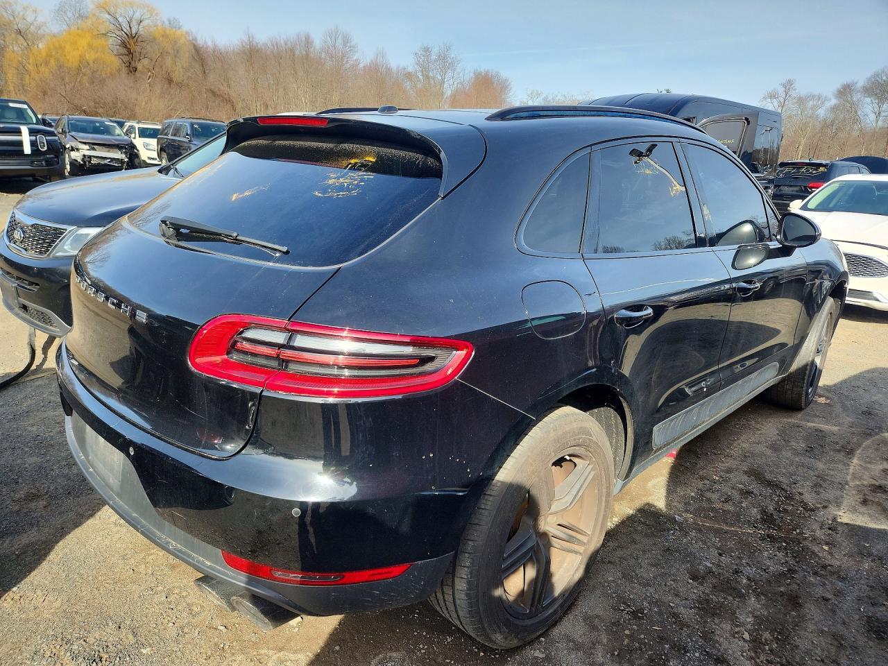 2015 Porsche Macan S - Image 3