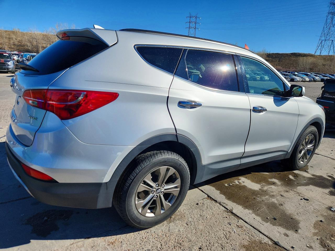 2014 Hyundai Santa Fe Sport 2.4L - Image 3