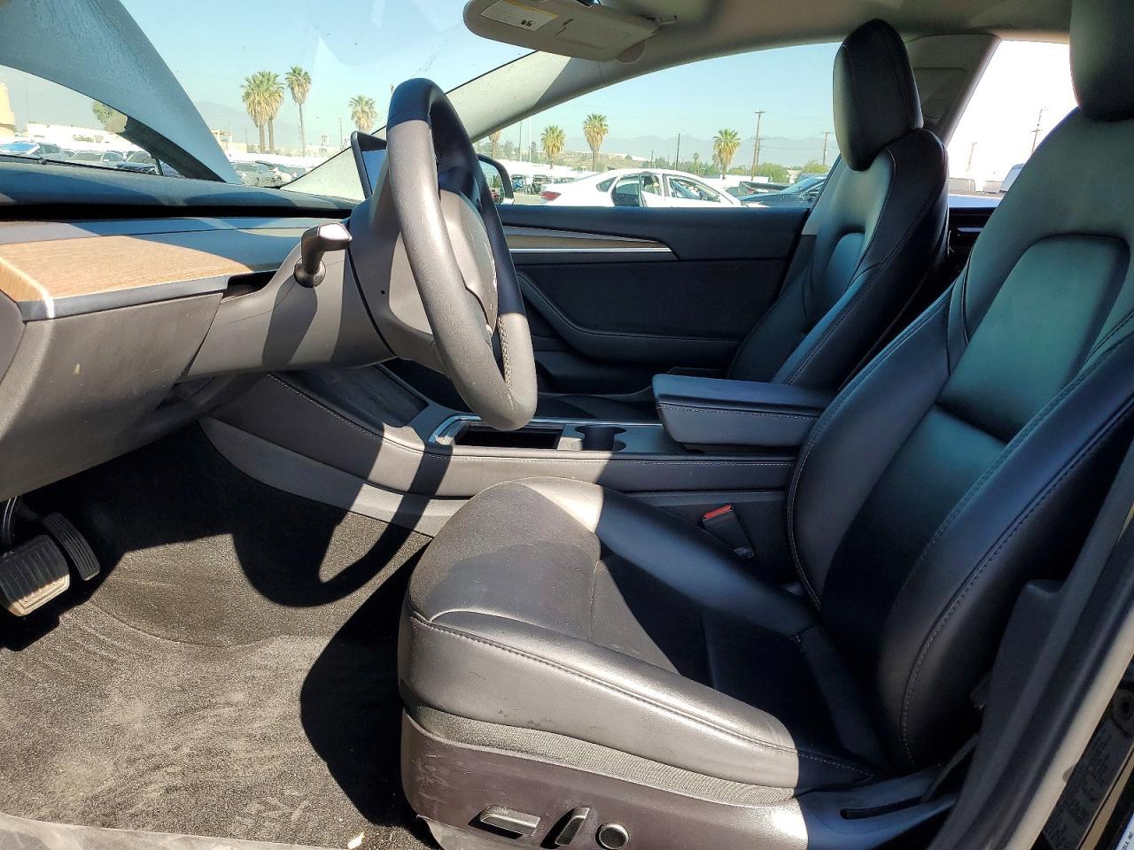 2022 Tesla Model 3 - Фото 7