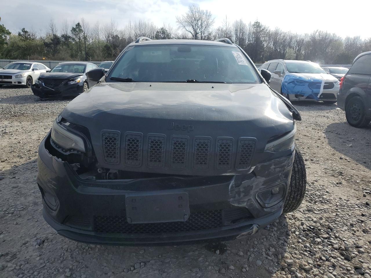 2020 Jeep Cherokee Latitude Plus - Фото 5