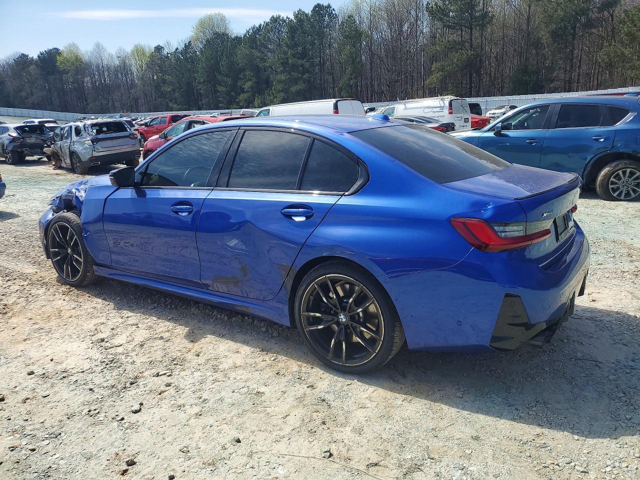 2025 BMW M340Xi - Фото 2