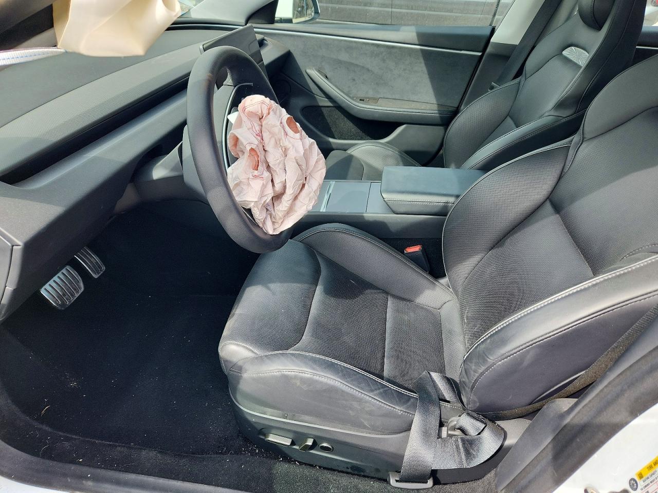 2024 Tesla Model 3 - Image 7