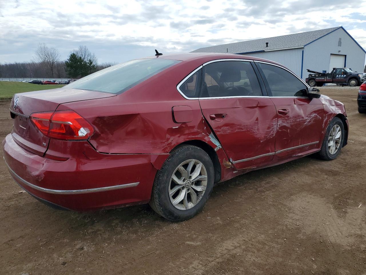 2016 Volkswagen Passat S - Image 3
